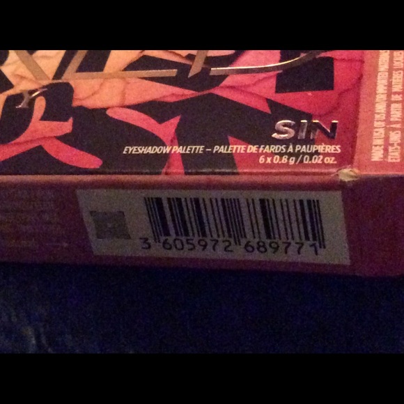 Urban Decay naked sin palette - Picture 3 of 7